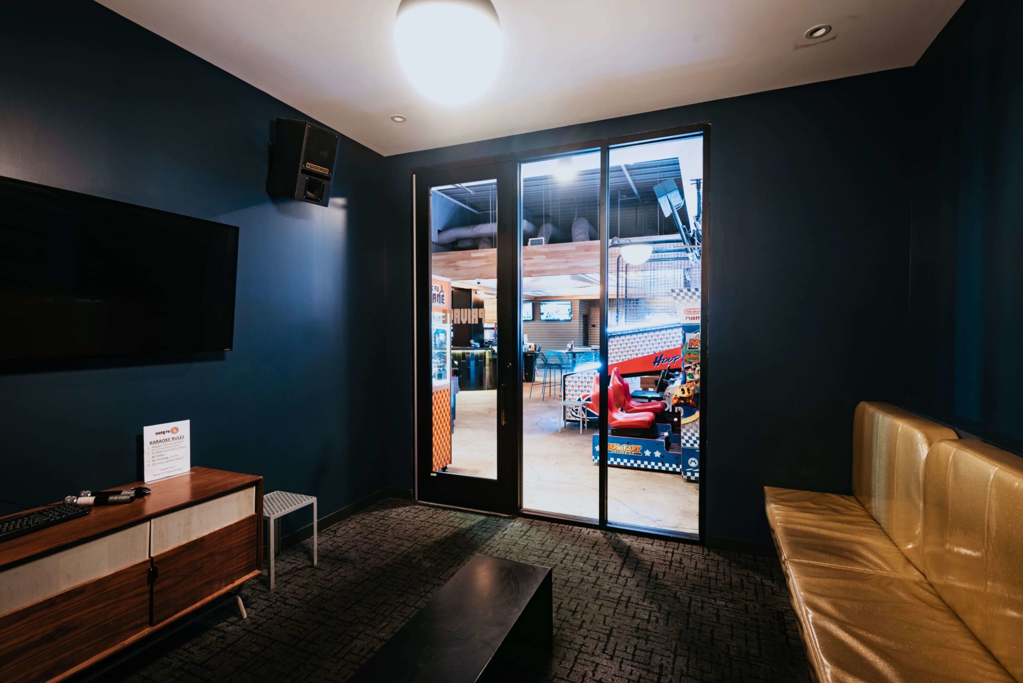 Nashville karaoke Kung Fu Saloon